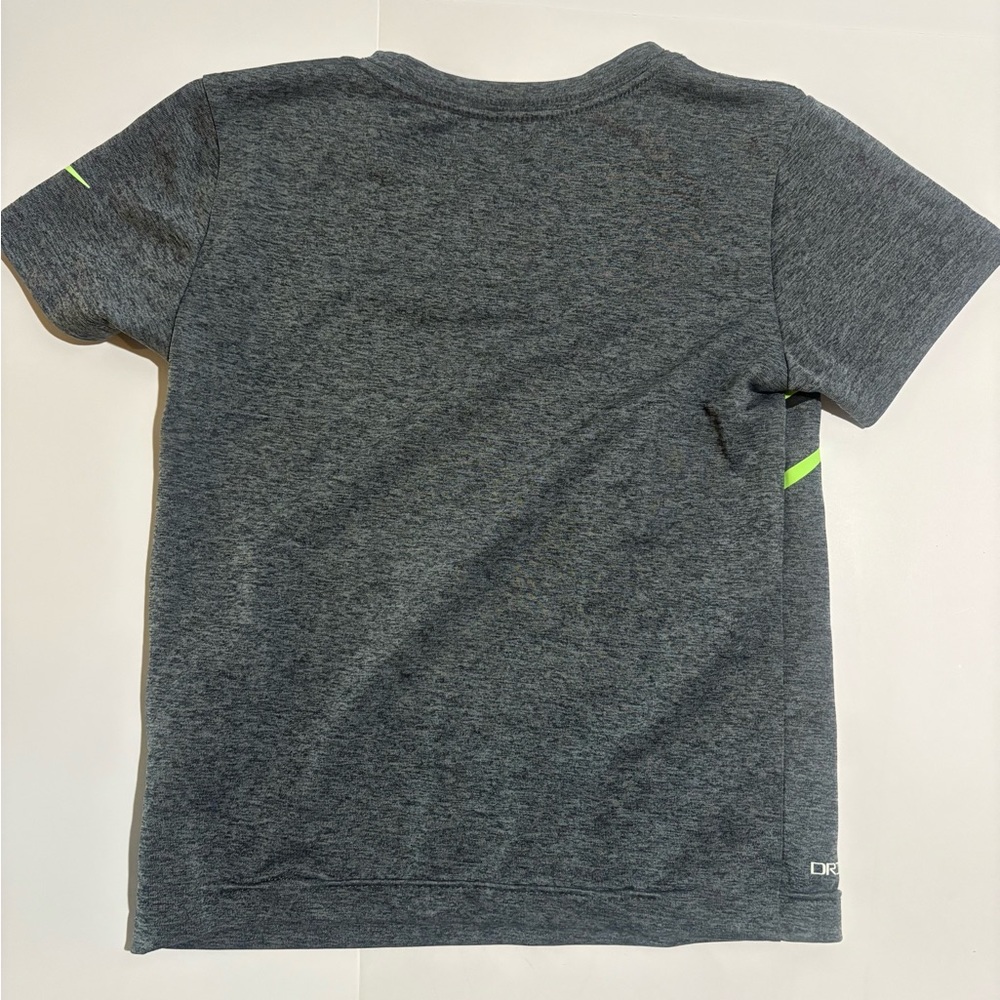 Nike Kids Combo Set Dri-Fit Tee Shirts with matching shorts 2 shirts and 1 short - Picture 4 of 11